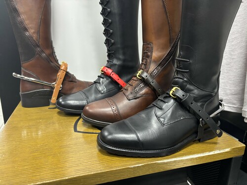 Product photo Leather spur straps junior - brass fittings 11