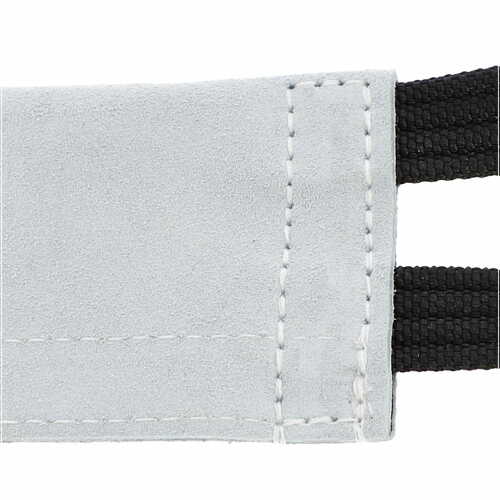 Product photo LEATHER  tug toy with treat pocket and handle 3