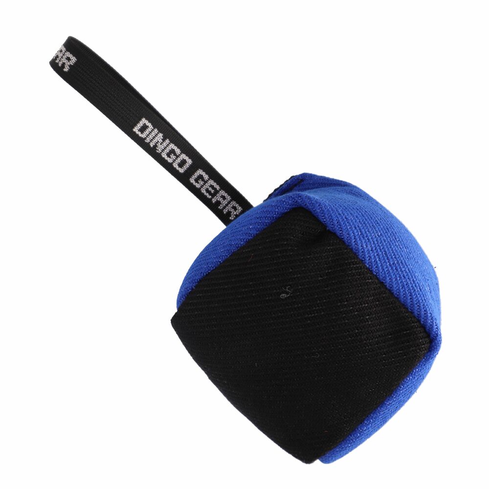 Product photo Ring fabric tug toy with one handle 10x10 cm "cube"