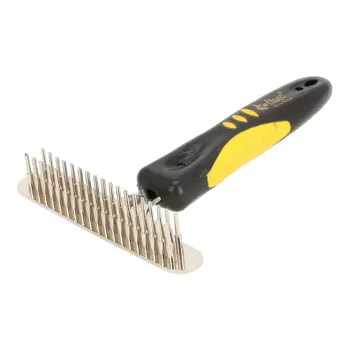 Product photo Metal Currycomb Plastic Handle 2-Row